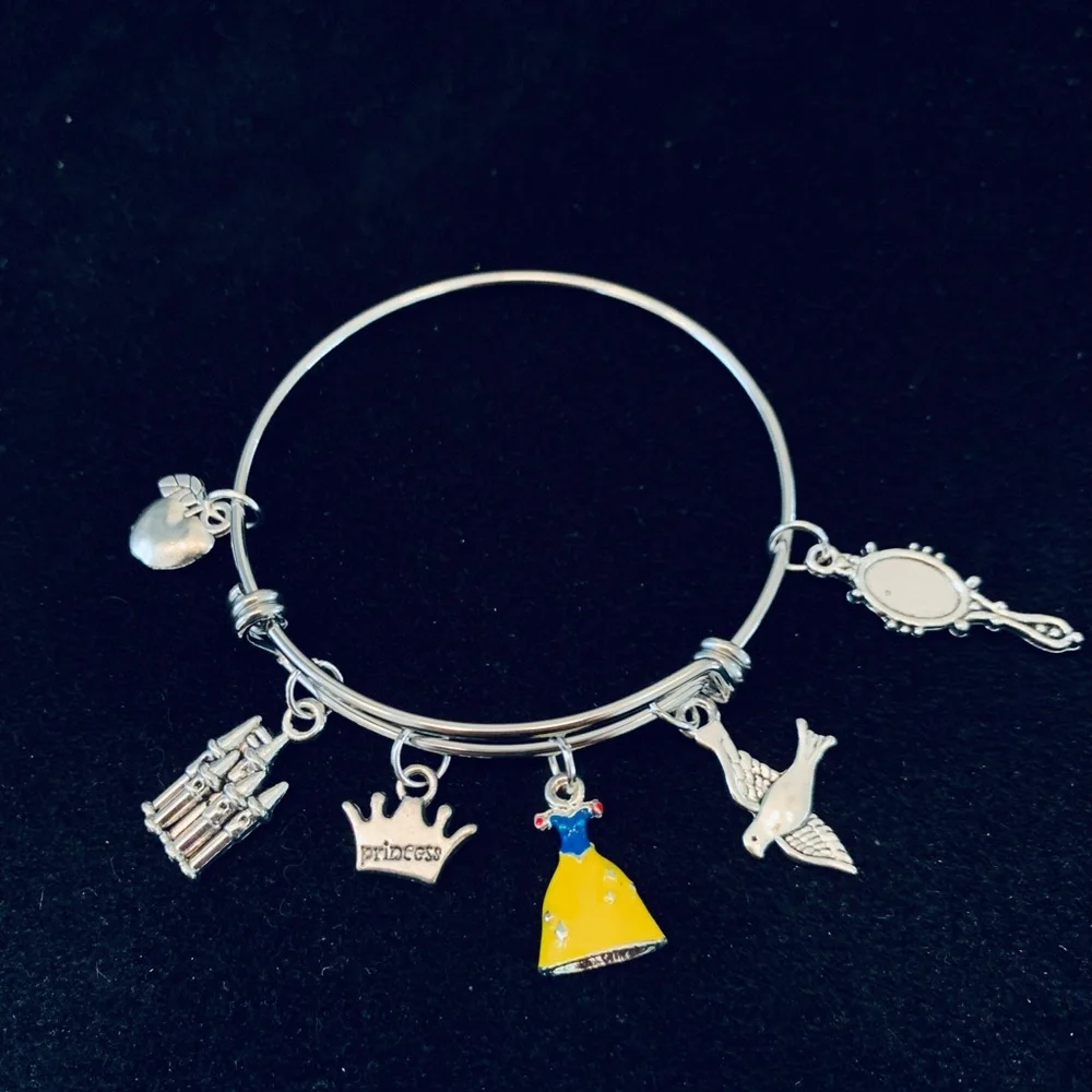 Girls “Snow White” inspired bangle bracelet